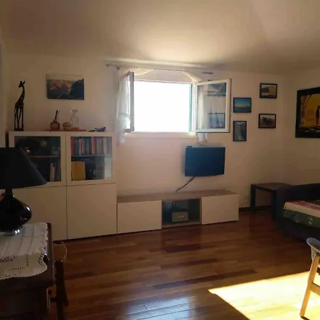 Sea View, Cosy,